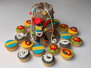 Kindertaarten - Bergbeklimmen taart Kindertaarten - Bergbeklimmen taart