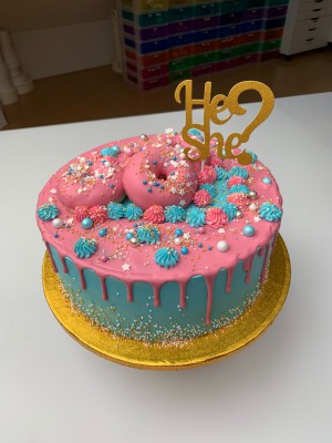 Drip Cake - Gender reveal dripcake roze drip