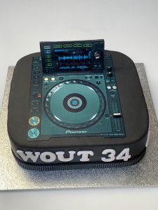 Feesttaarten - 3D taart draaitafel Wout