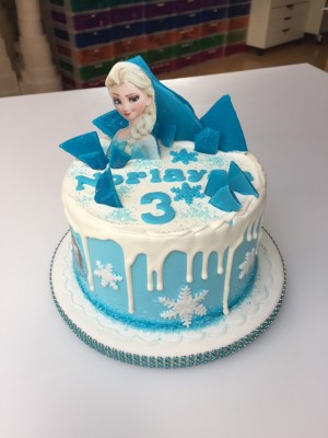 Drip Cake - Frozen drip cake met ijsschotsen van suiker