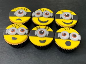 Cupcakes - Minion cupcakes